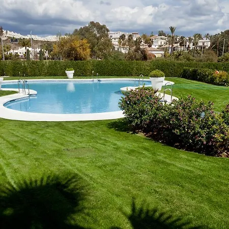Apartment Golf Hills